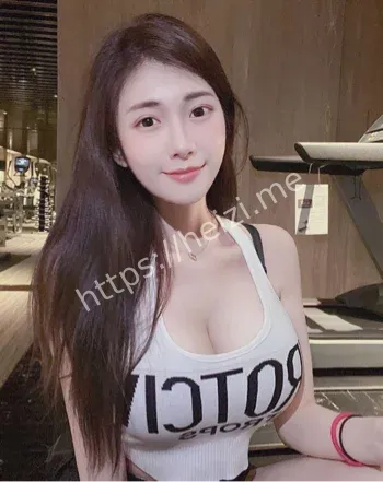 谢薇安00后大学生私密写真